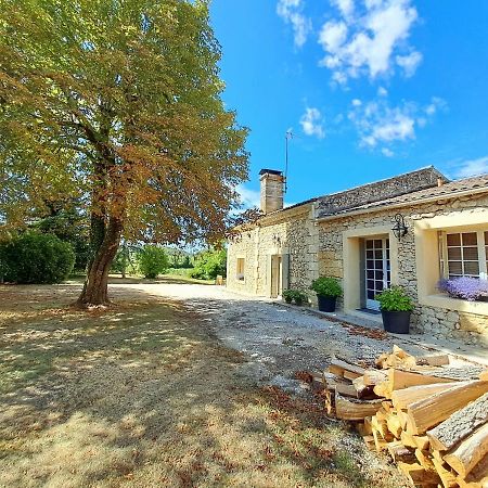 Bleu Raisin Les Salles-de-Castillon Exterior foto